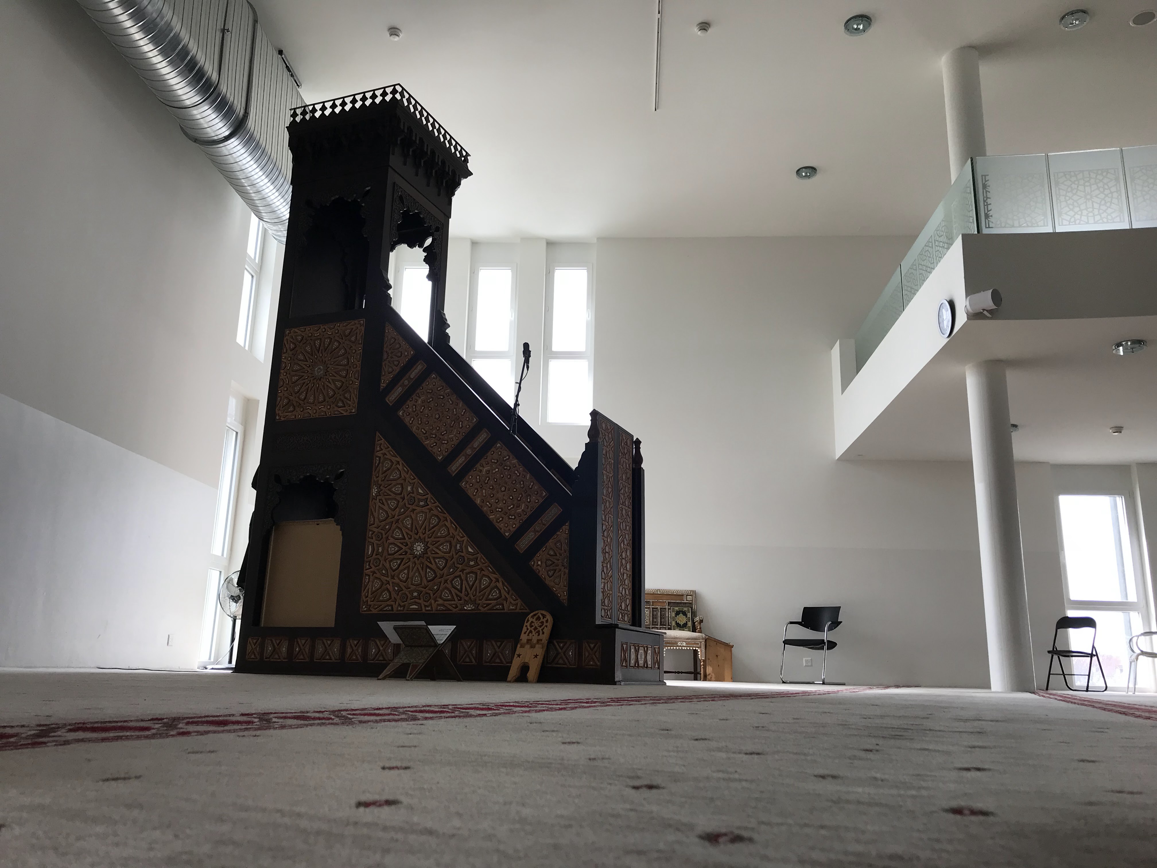 Iman Zentrum – Islamische Gemeinschaft Volketswil Zürich — صورة 4