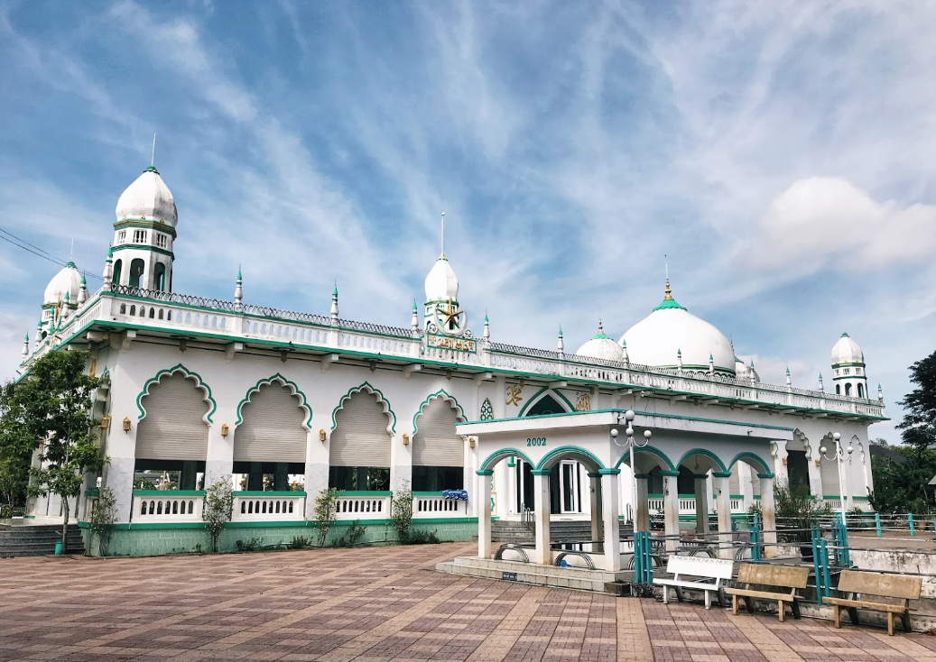 Thánh đường hồi giáo - Jamuil Azhar Mosque — صورة 2