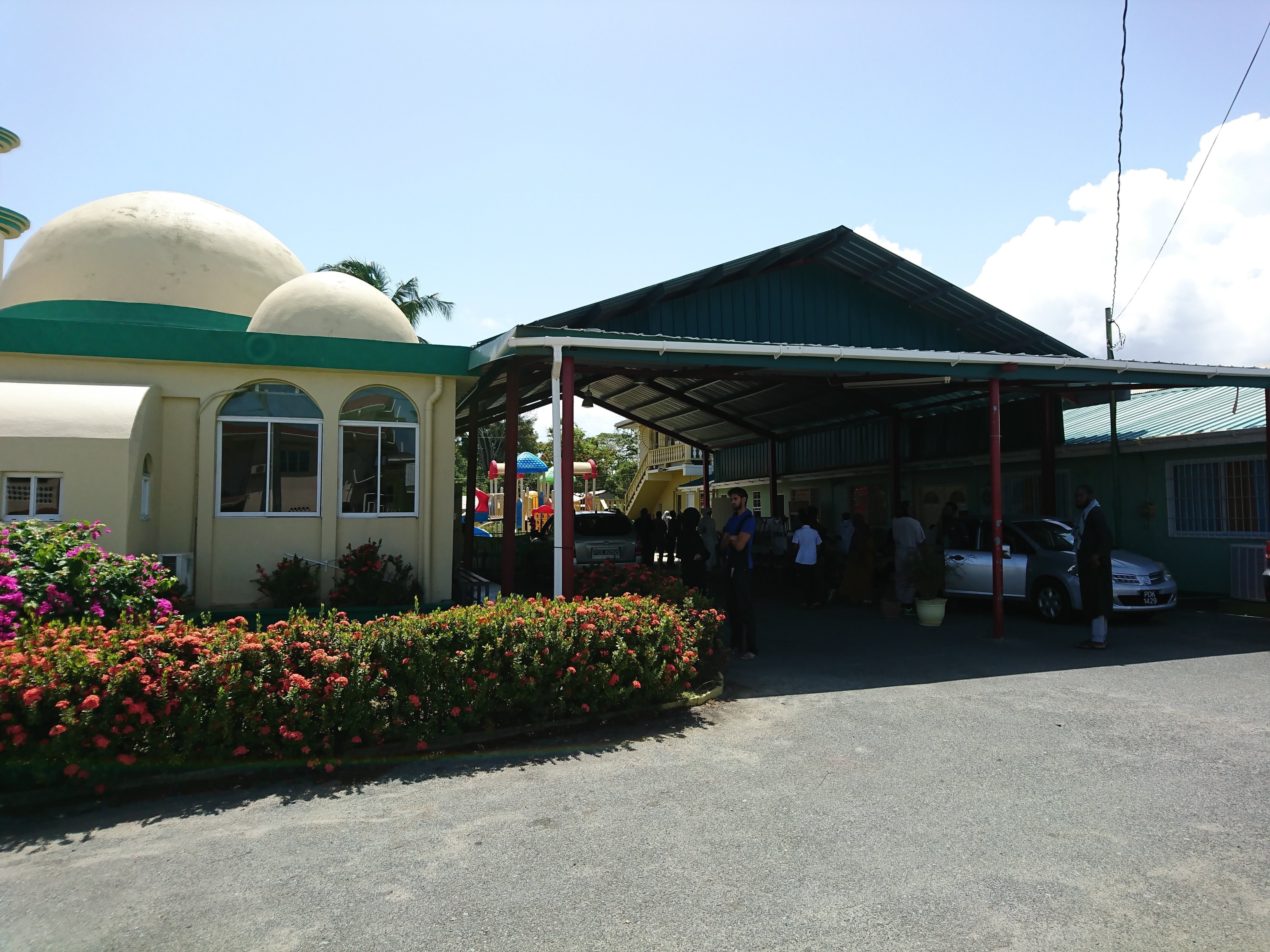 Masjid at Tawbah - Trinidad and Tobago — صورة 4