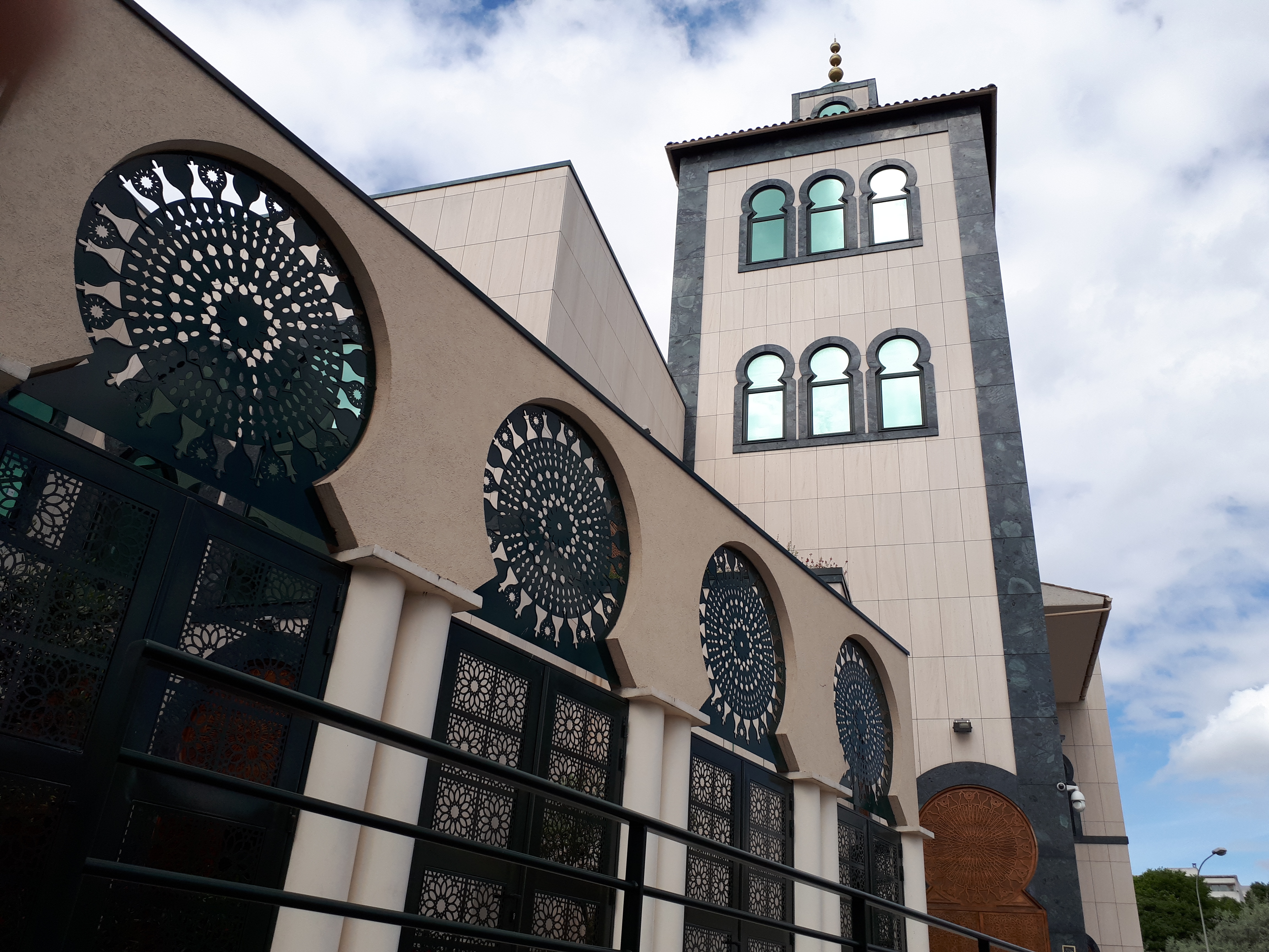 Grande Mosquée de Bagnolet (Association de Bienfaisance et de Fraternité de Bagnolet - ABFB) — صورة 2