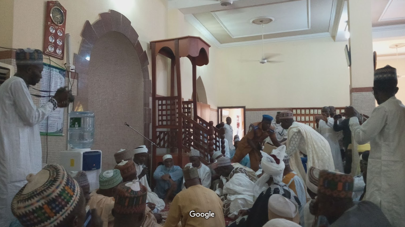 Shehu Shagari Model Islamic Center — صورة 2