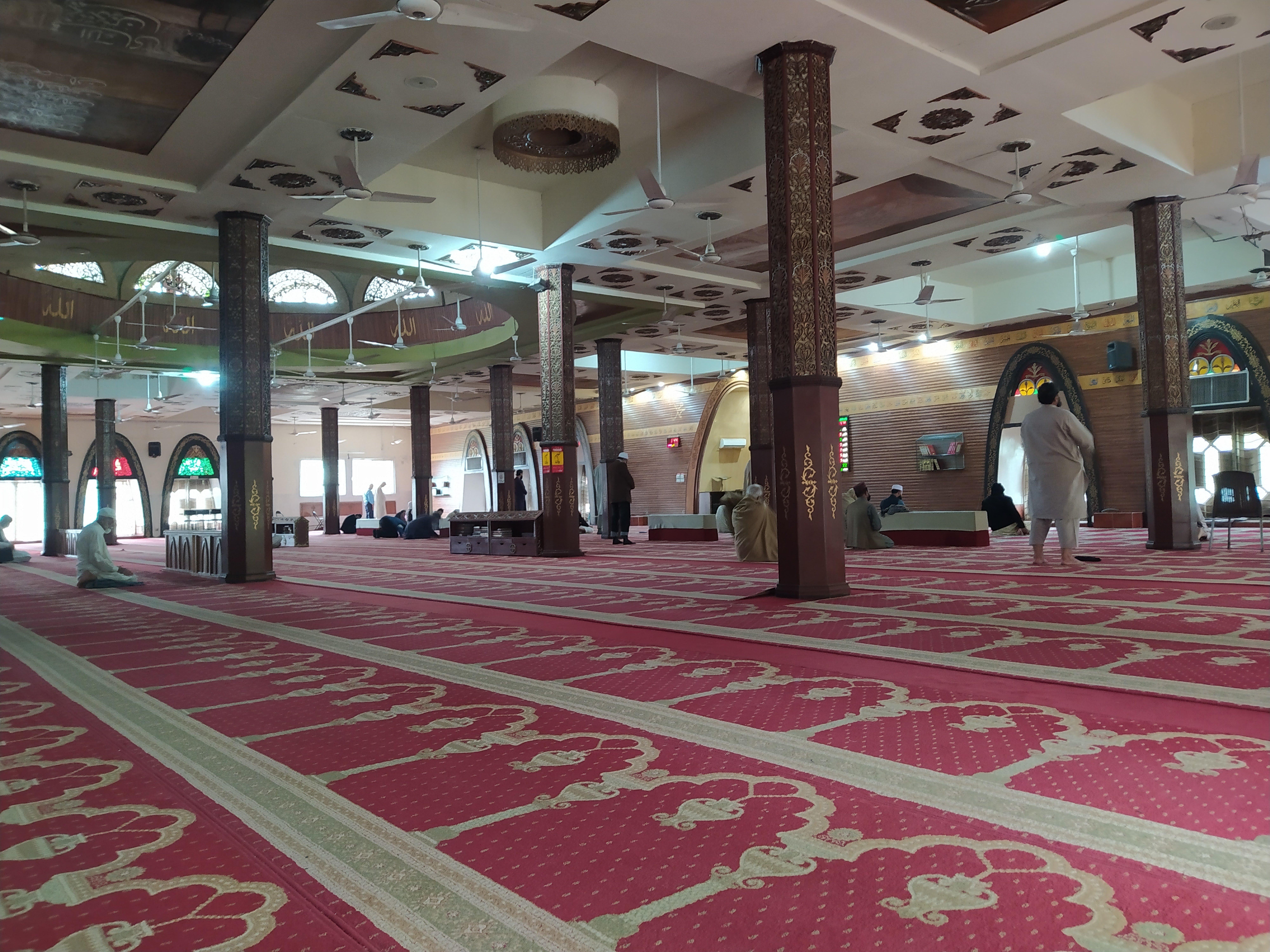 المسجد الأحمر — صورة 4