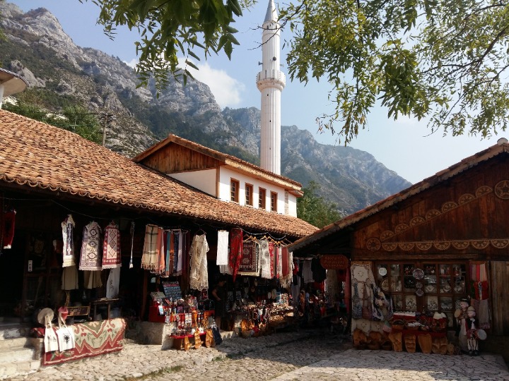 Xhamia e Pazarit — صورة 1
