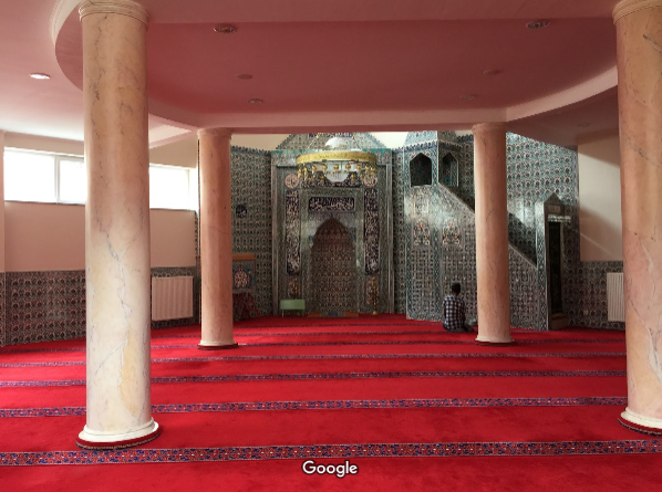 مسجد ومركز نامور الإسلامي التركي — صورة 4
